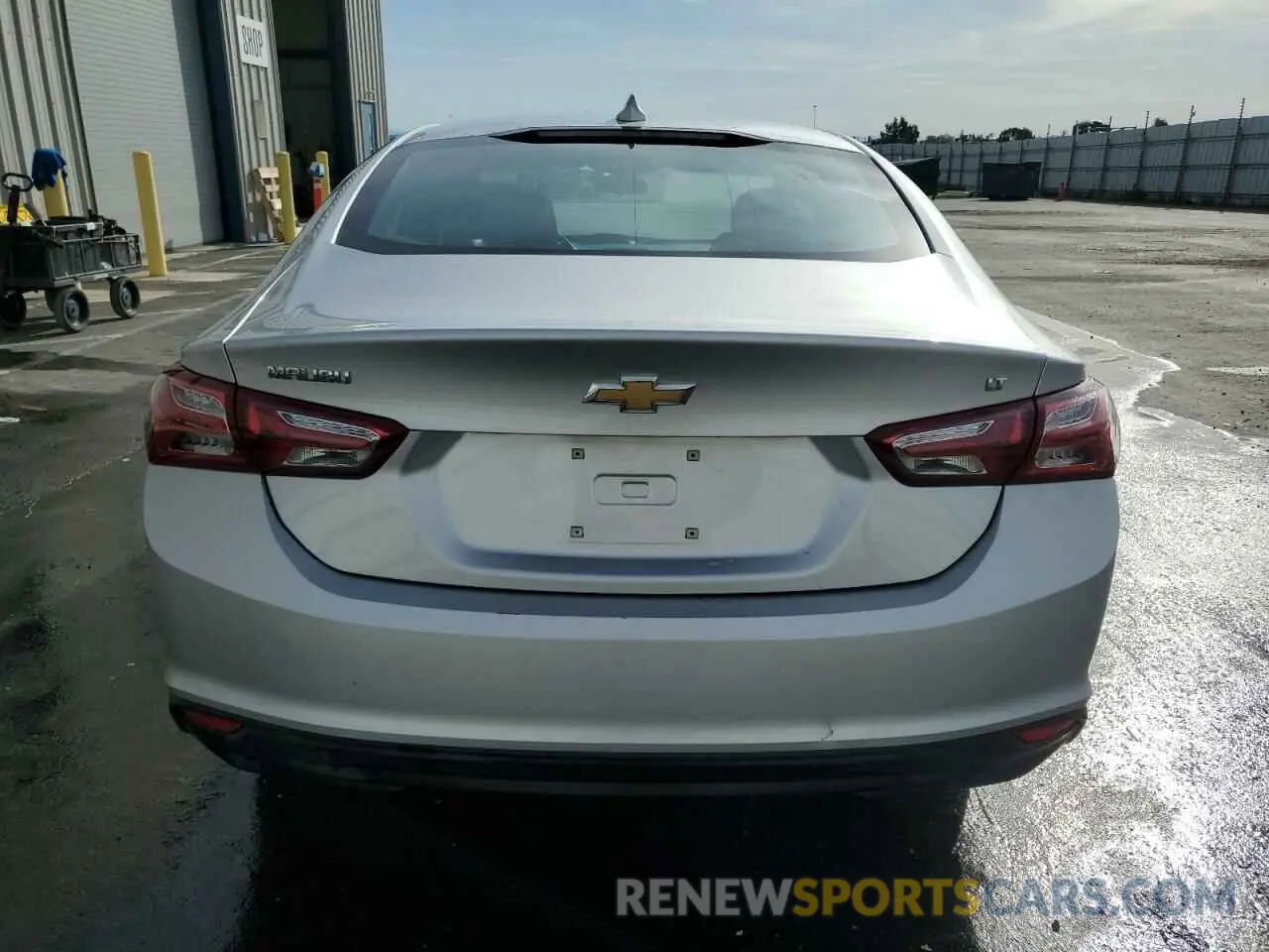 6 Photograph of a damaged car 1G1ZD5ST6NF152913 CHEVROLET MALIBU 2022
