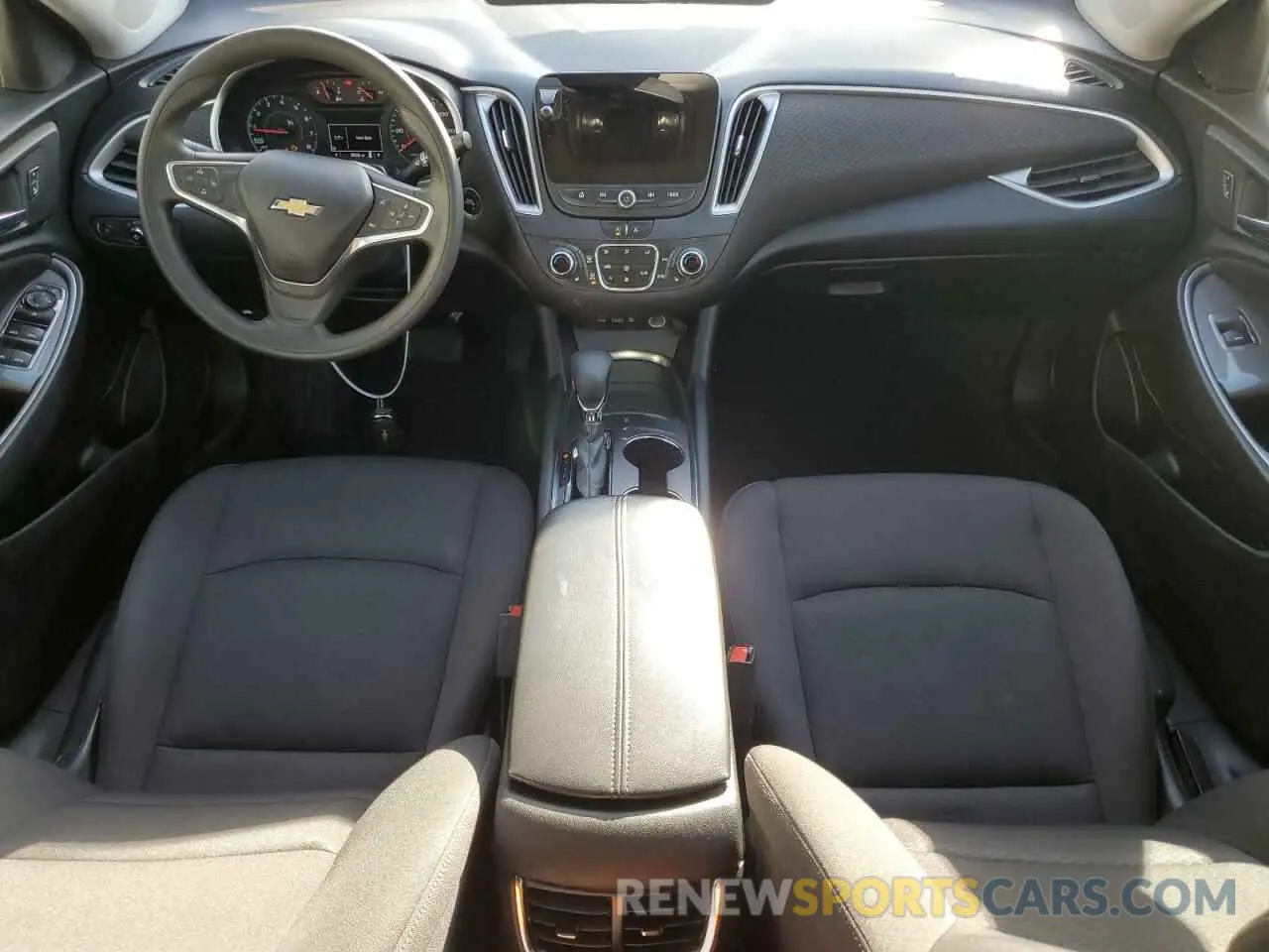 8 Photograph of a damaged car 1G1ZD5ST6NF152913 CHEVROLET MALIBU 2022