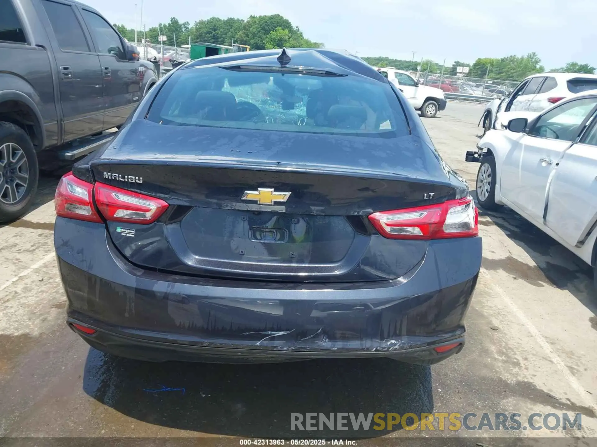 15 Photograph of a damaged car 1G1ZD5ST6NF160882 CHEVROLET MALIBU 2022