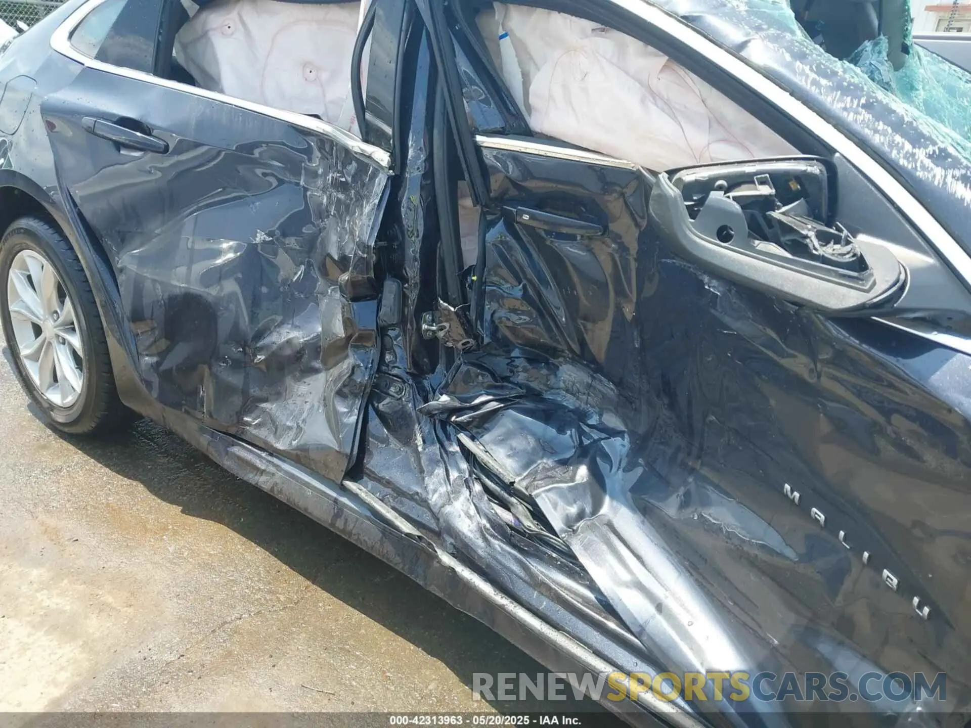 6 Photograph of a damaged car 1G1ZD5ST6NF160882 CHEVROLET MALIBU 2022