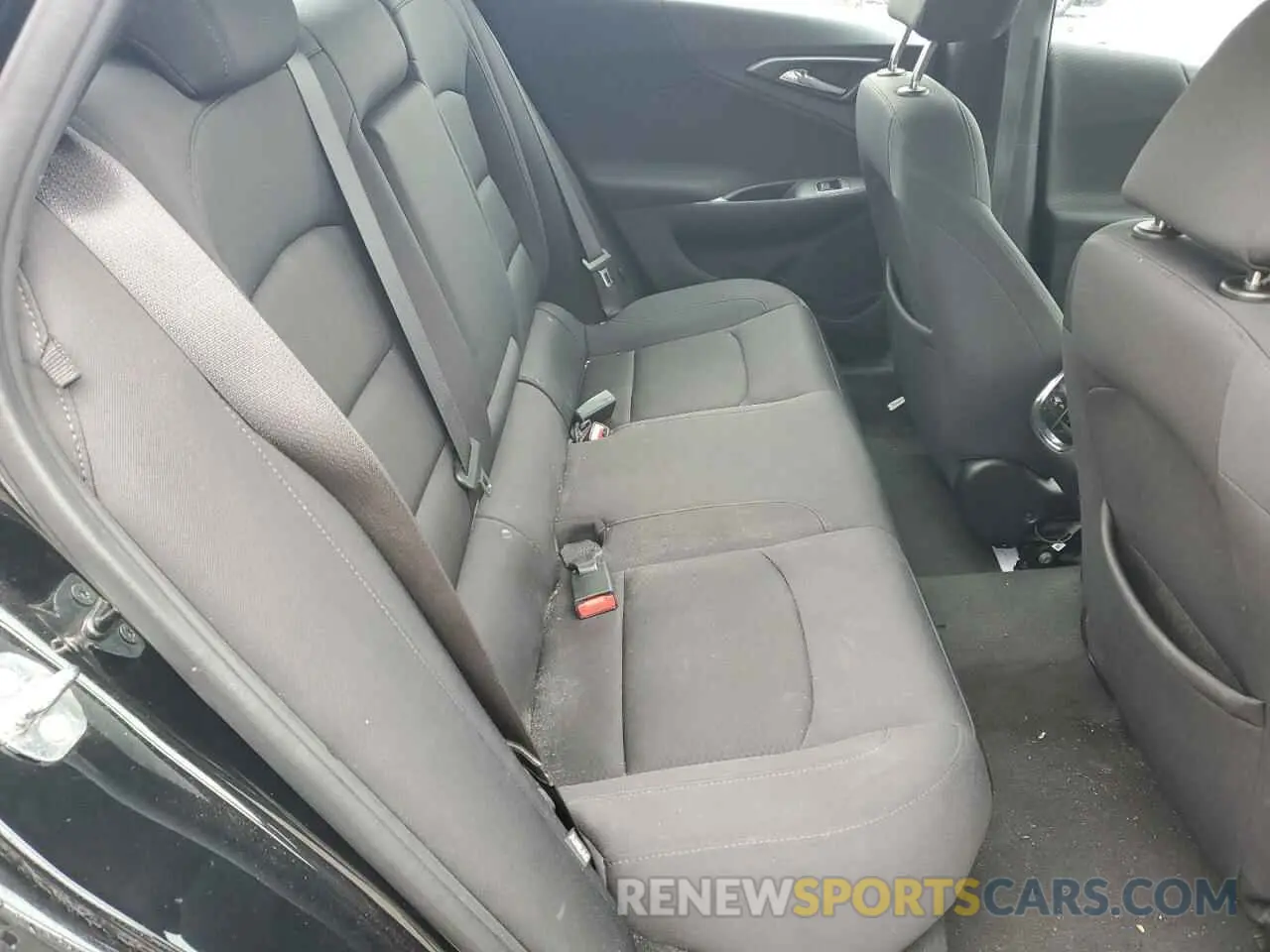 10 Photograph of a damaged car 1G1ZD5ST6NF176175 CHEVROLET MALIBU 2022