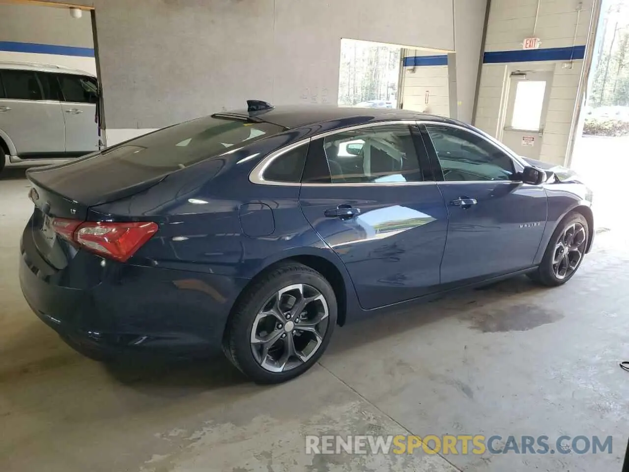 3 Photograph of a damaged car 1G1ZD5ST6NF178203 CHEVROLET MALIBU 2022