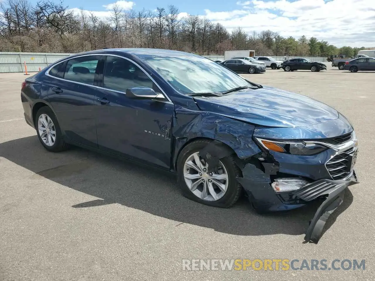 4 Photograph of a damaged car 1G1ZD5ST6NF192246 CHEVROLET MALIBU 2022