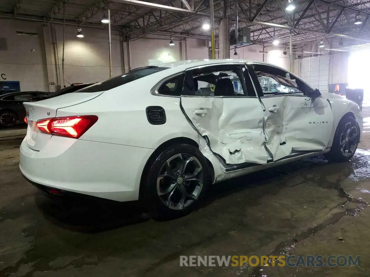 3 Photograph of a damaged car 1G1ZD5ST6NF216173 CHEVROLET MALIBU 2022