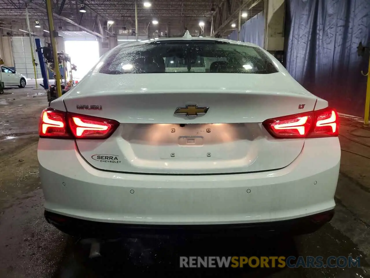 6 Photograph of a damaged car 1G1ZD5ST6NF216173 CHEVROLET MALIBU 2022