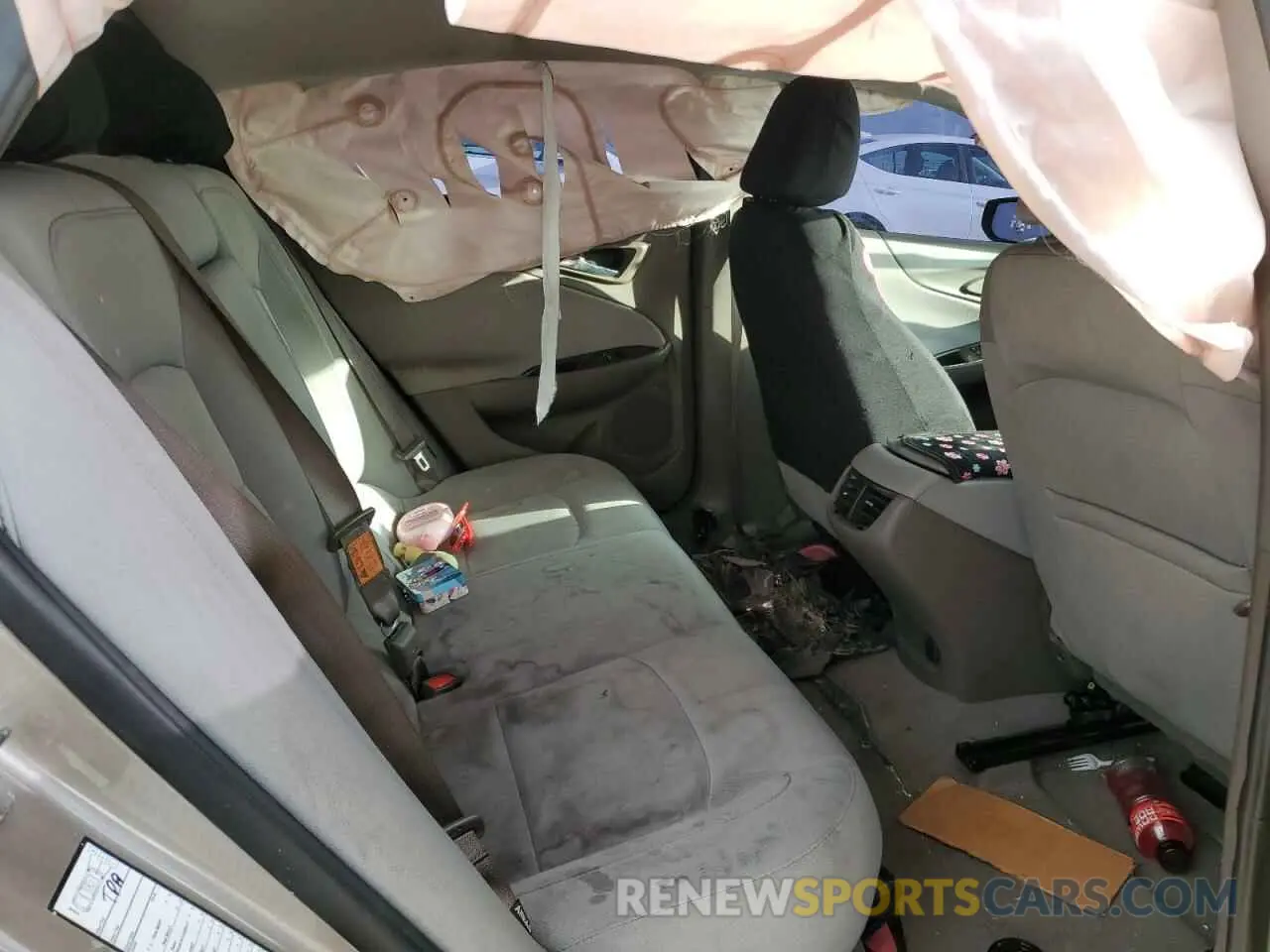 10 Photograph of a damaged car 1G1ZD5ST7NF110878 CHEVROLET MALIBU 2022