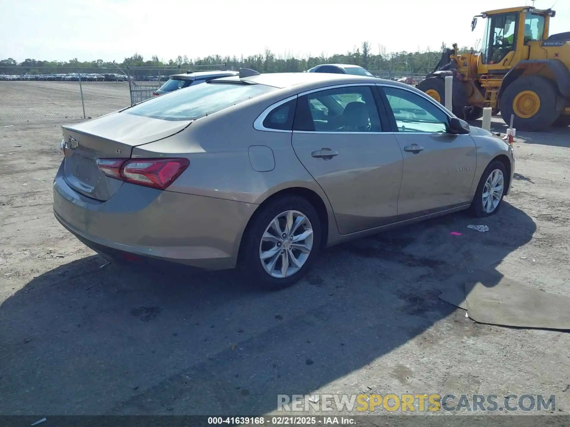 4 Photograph of a damaged car 1G1ZD5ST7NF111979 CHEVROLET MALIBU 2022