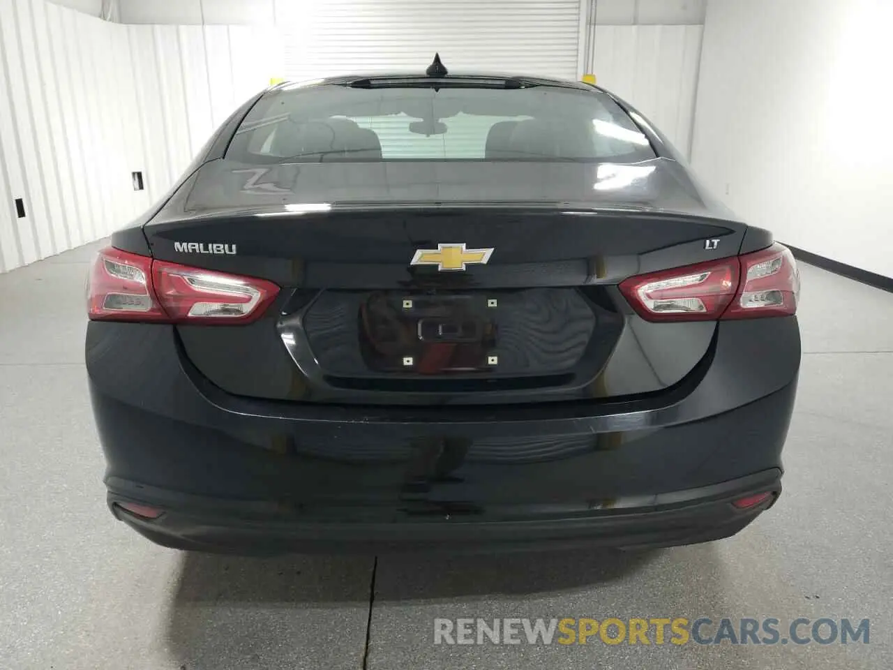 6 Photograph of a damaged car 1G1ZD5ST7NF132556 CHEVROLET MALIBU 2022