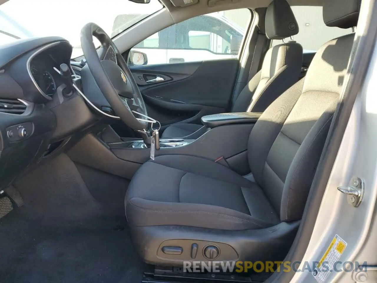 7 Photograph of a damaged car 1G1ZD5ST7NF136705 CHEVROLET MALIBU 2022
