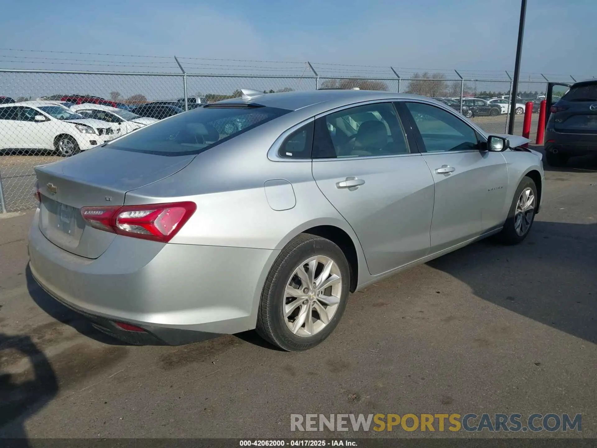 4 Photograph of a damaged car 1G1ZD5ST7NF142889 CHEVROLET MALIBU 2022