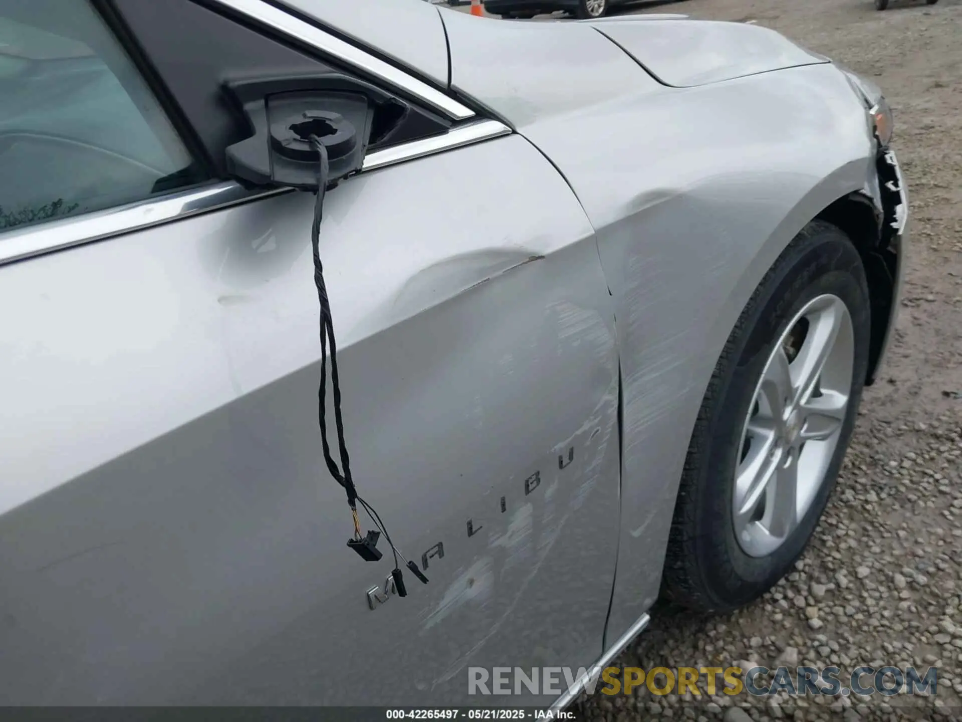 17 Photograph of a damaged car 1G1ZD5ST7NF150863 CHEVROLET MALIBU 2022