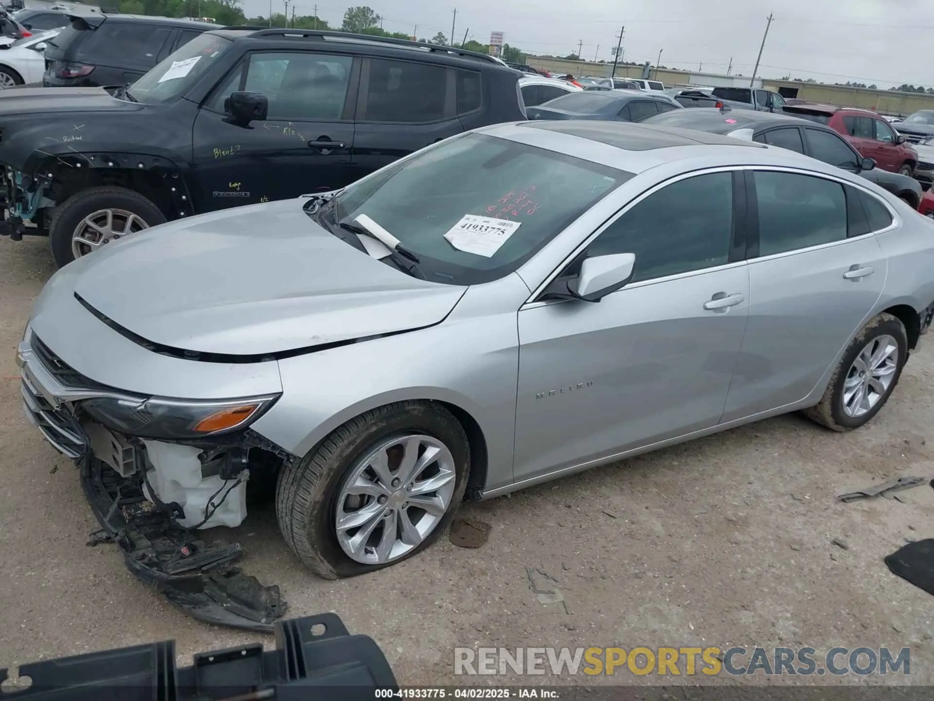 2 Photograph of a damaged car 1G1ZD5ST7NF151995 CHEVROLET MALIBU 2022