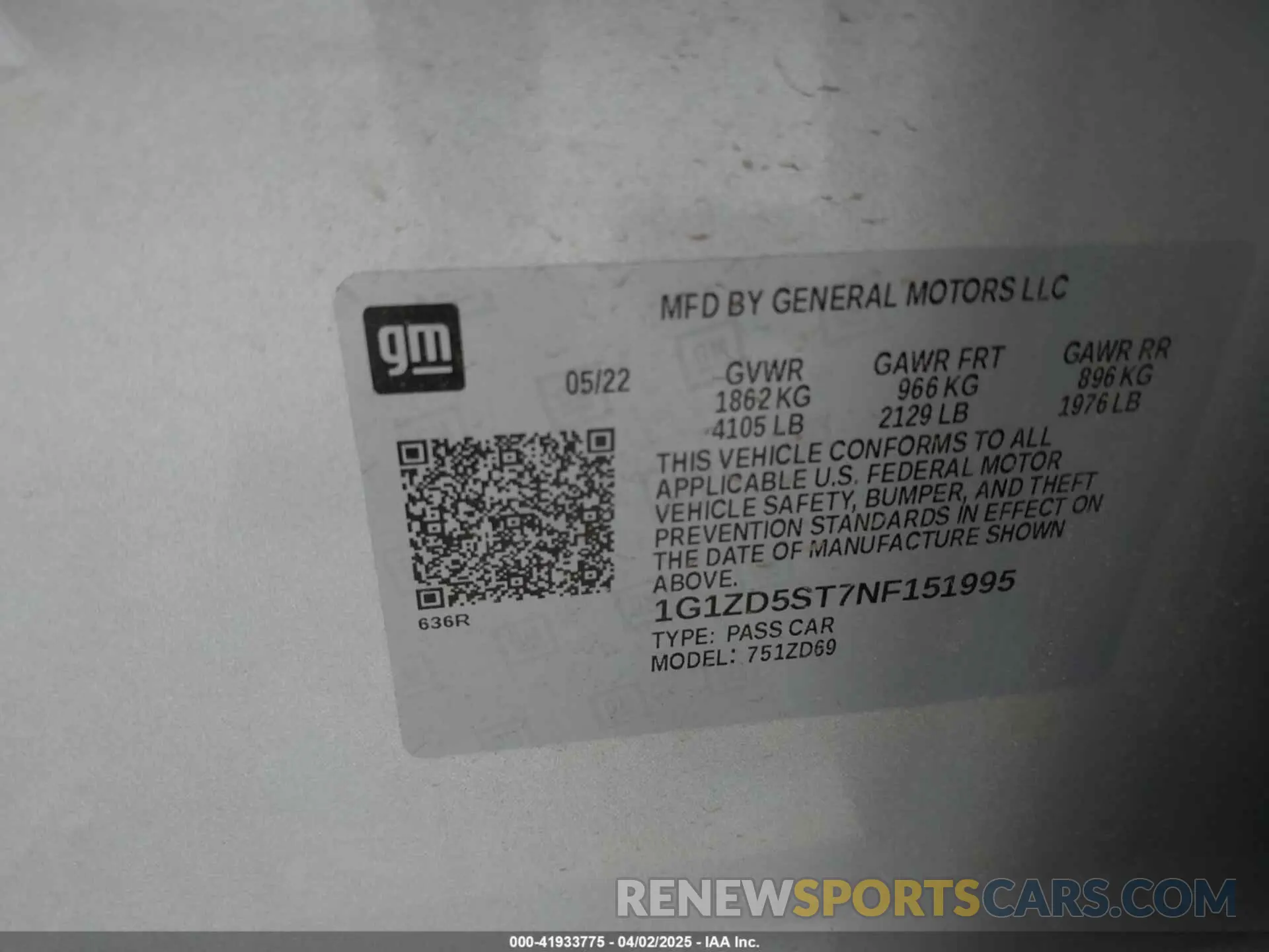9 Photograph of a damaged car 1G1ZD5ST7NF151995 CHEVROLET MALIBU 2022