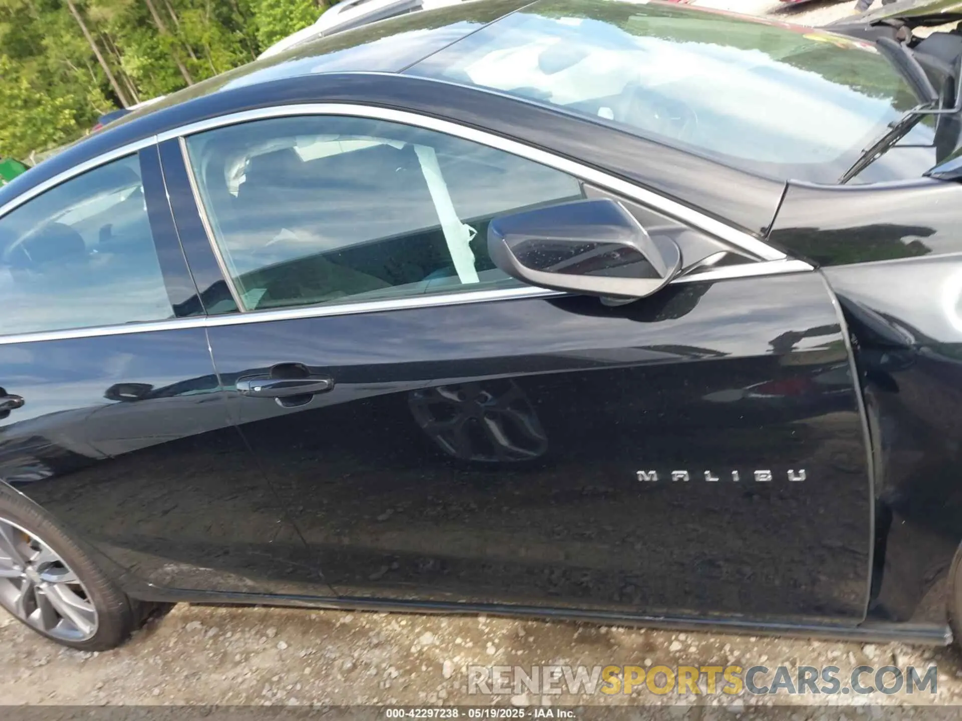 14 Photograph of a damaged car 1G1ZD5ST7NF163161 CHEVROLET MALIBU 2022