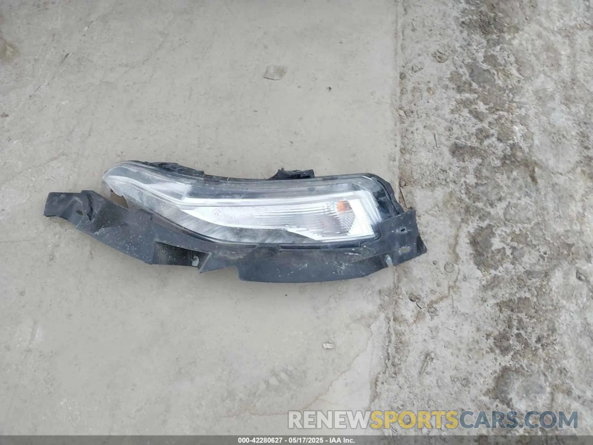 12 Photograph of a damaged car 1G1ZD5ST7NF164293 CHEVROLET MALIBU 2022