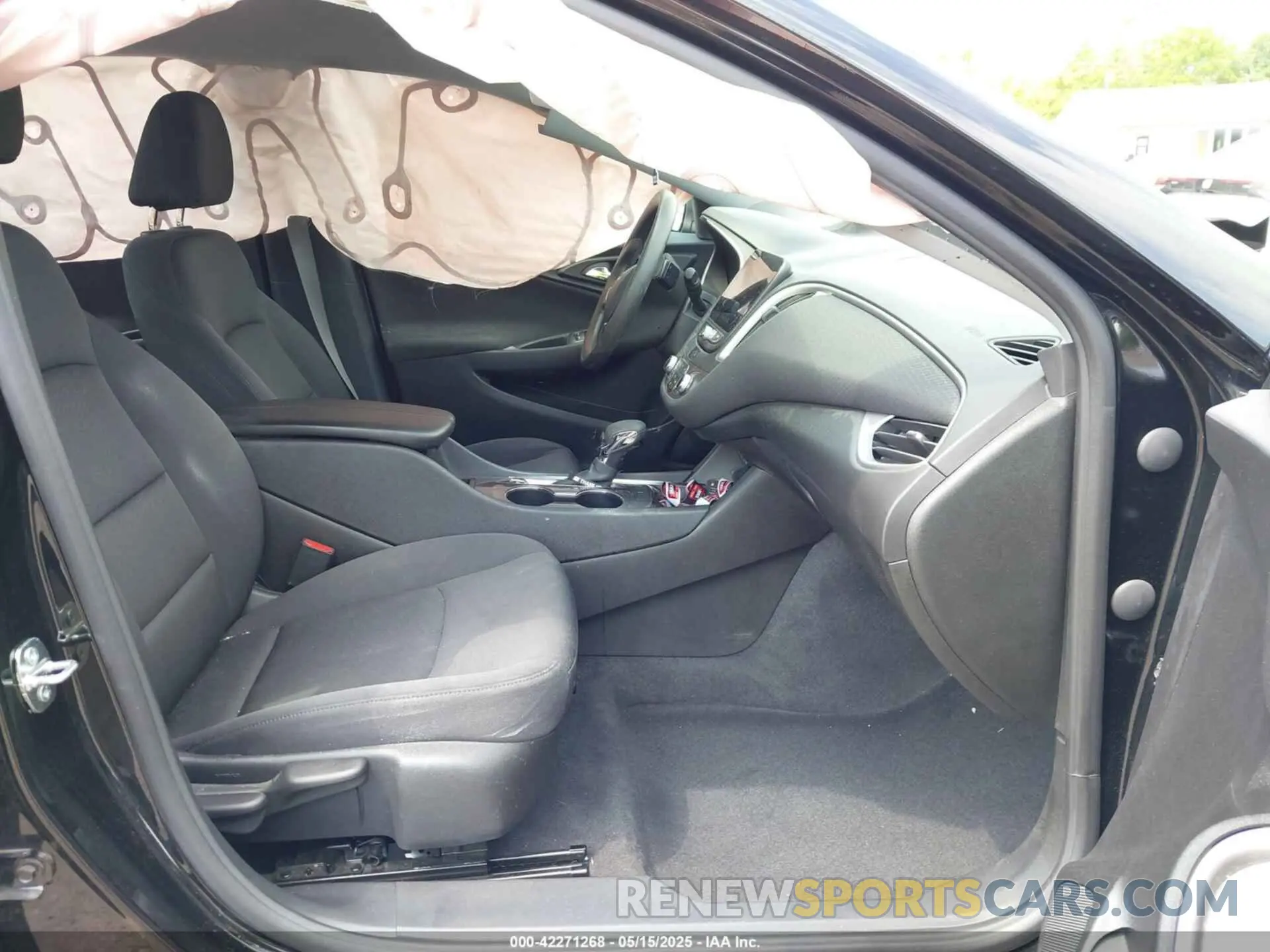 5 Photograph of a damaged car 1G1ZD5ST7NF202962 CHEVROLET MALIBU 2022