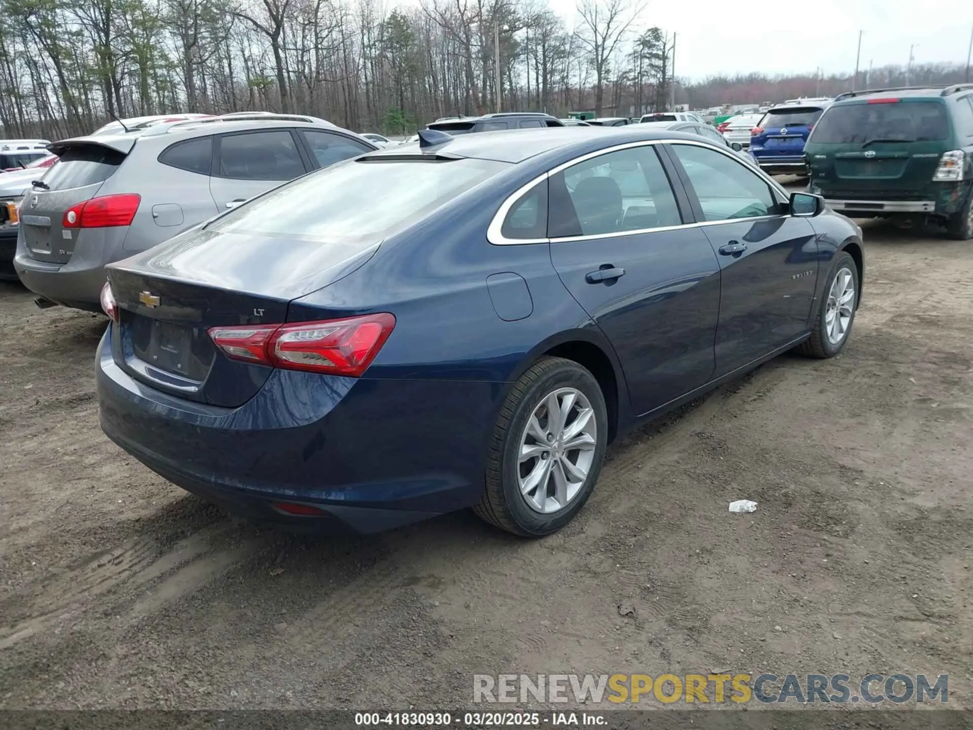 4 Photograph of a damaged car 1G1ZD5ST8NF106984 CHEVROLET MALIBU 2022