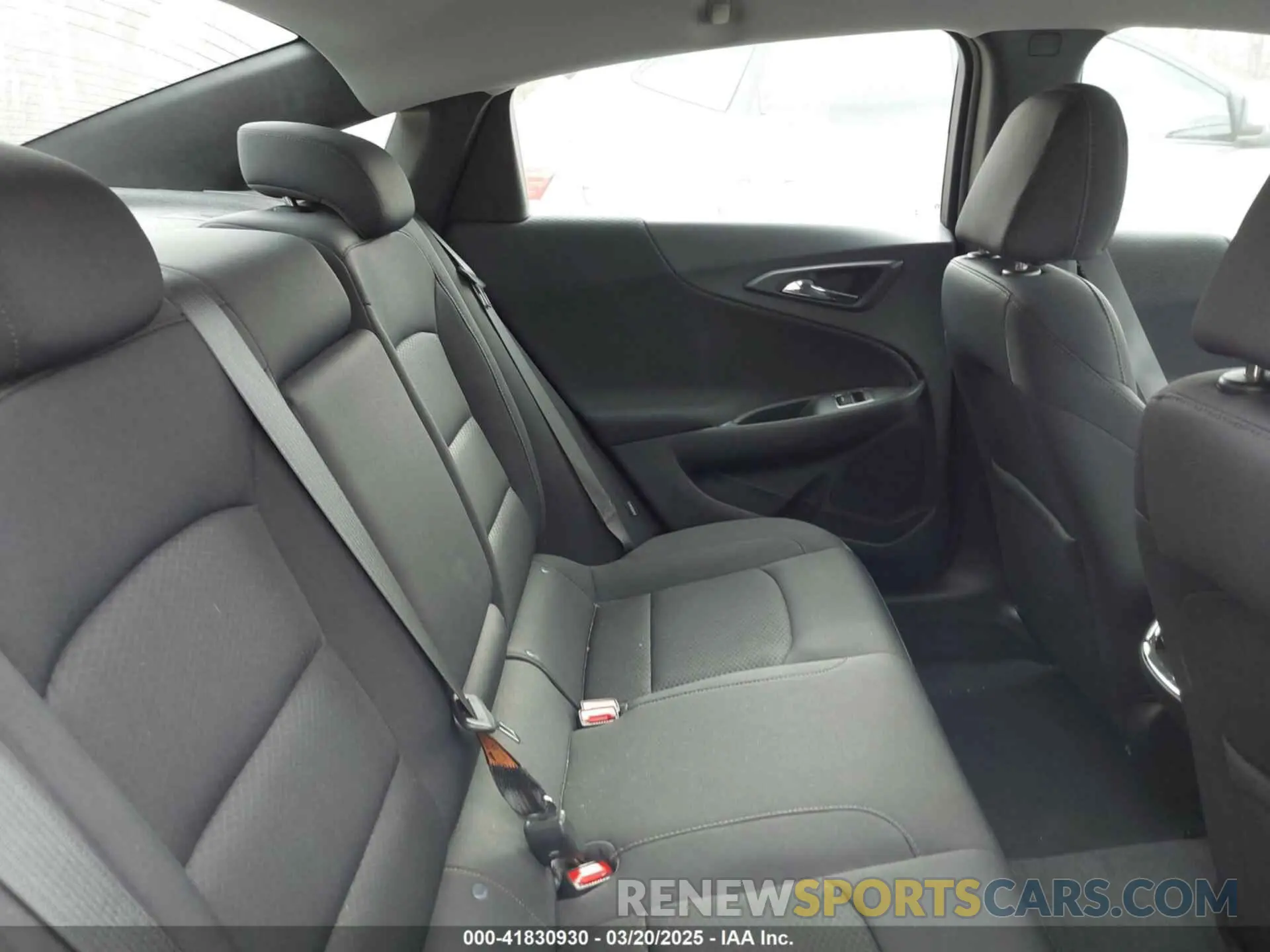 8 Photograph of a damaged car 1G1ZD5ST8NF106984 CHEVROLET MALIBU 2022