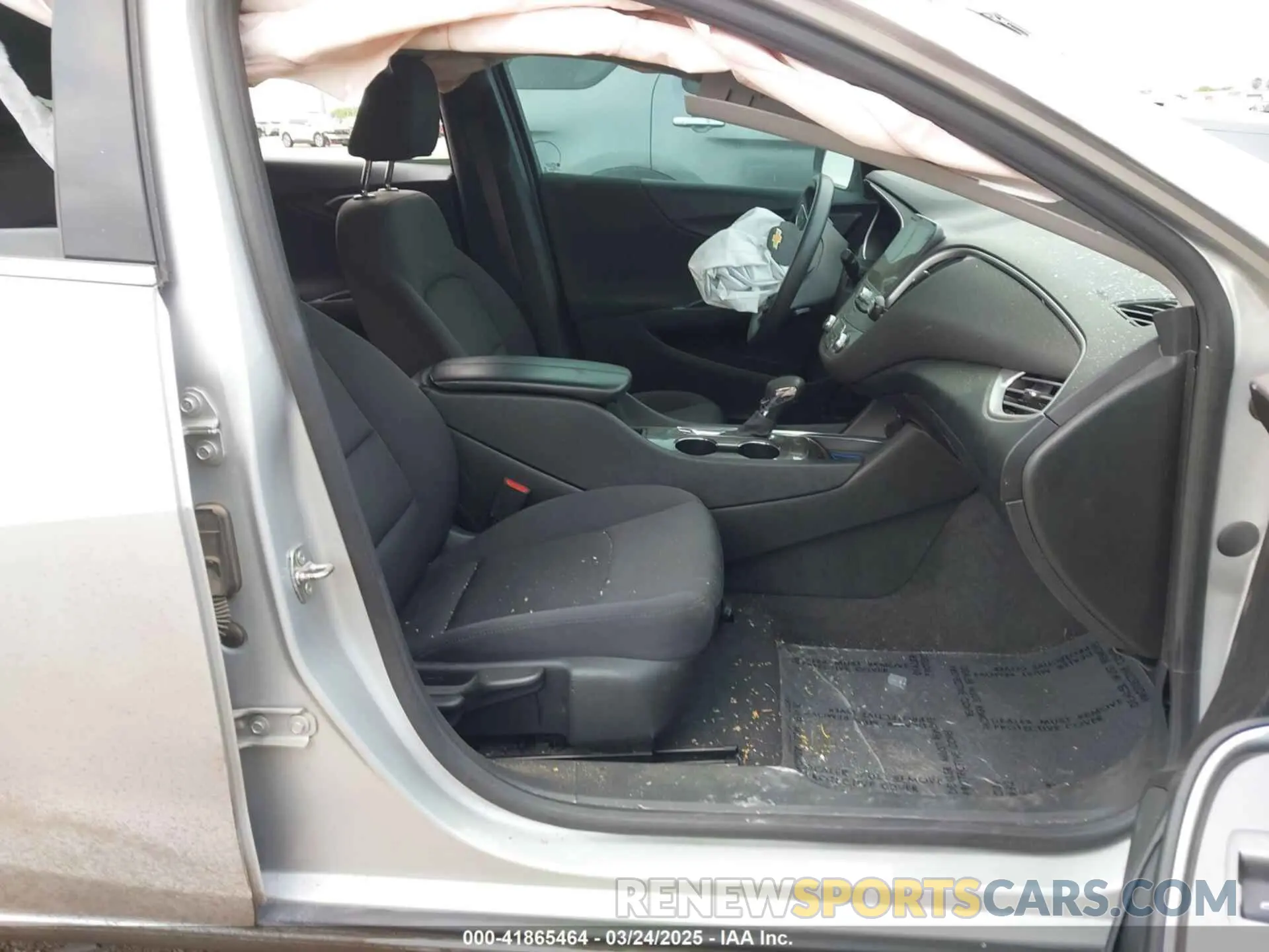5 Photograph of a damaged car 1G1ZD5ST8NF121632 CHEVROLET MALIBU 2022