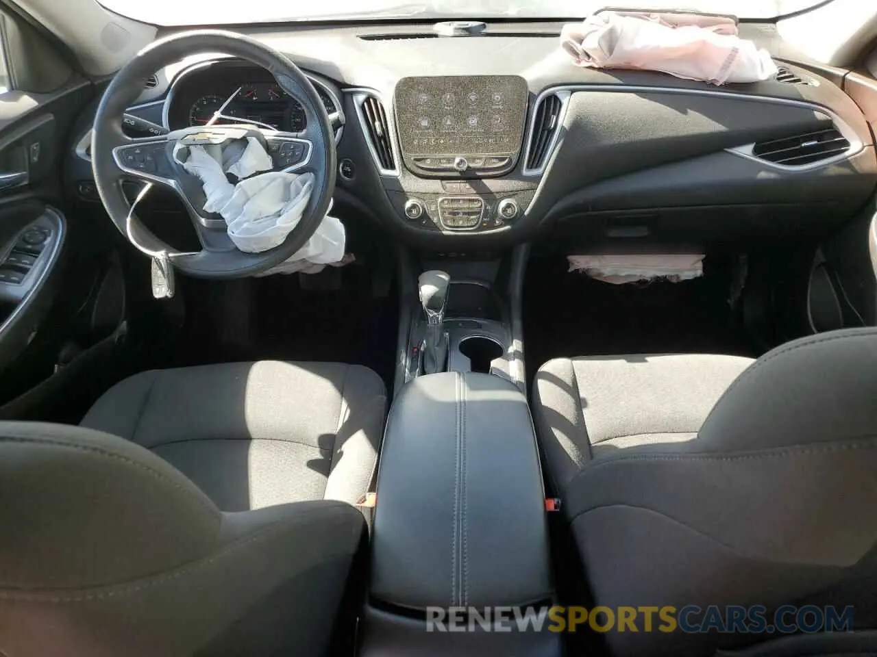 8 Photograph of a damaged car 1G1ZD5ST8NF131058 CHEVROLET MALIBU 2022