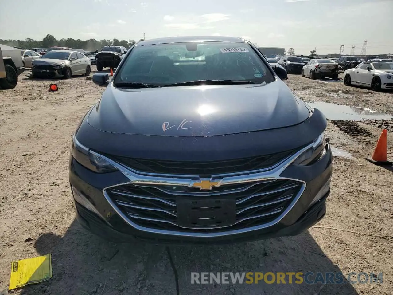 5 Photograph of a damaged car 1G1ZD5ST8NF133053 CHEVROLET MALIBU 2022