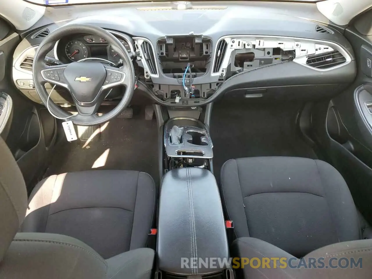 8 Photograph of a damaged car 1G1ZD5ST8NF133053 CHEVROLET MALIBU 2022