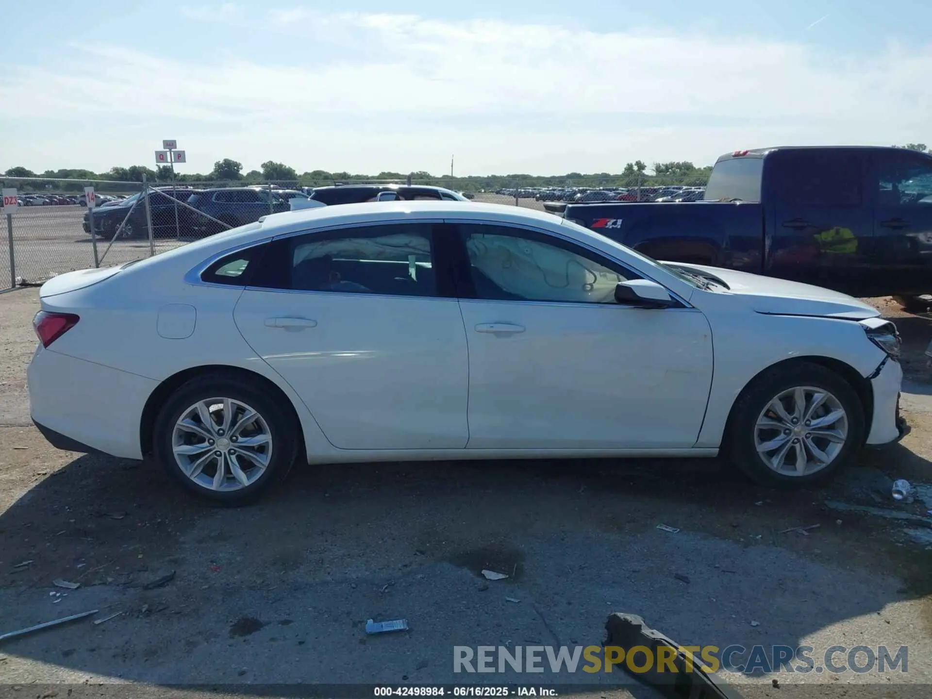 14 Photograph of a damaged car 1G1ZD5ST8NF133084 CHEVROLET MALIBU 2022