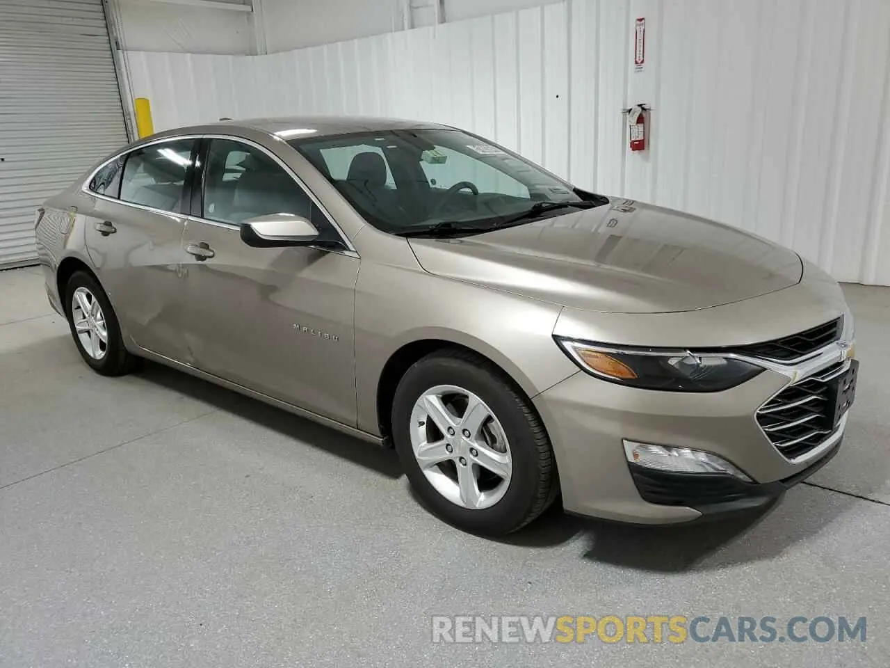 4 Photograph of a damaged car 1G1ZD5ST8NF134462 CHEVROLET MALIBU 2022
