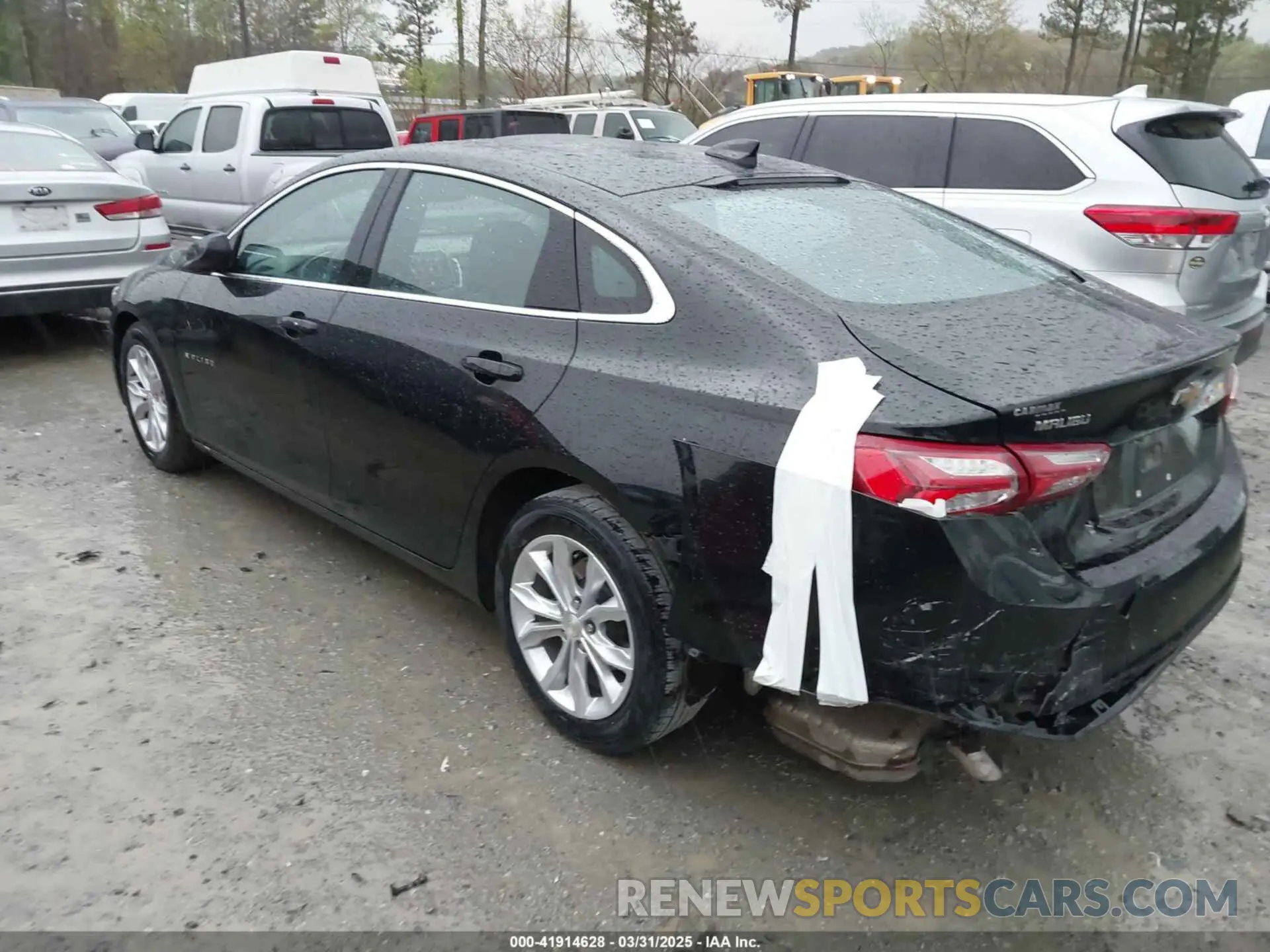 3 Photograph of a damaged car 1G1ZD5ST8NF139385 CHEVROLET MALIBU 2022