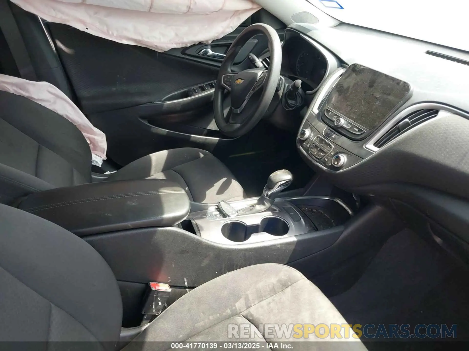 5 Photograph of a damaged car 1G1ZD5ST8NF141153 CHEVROLET MALIBU 2022