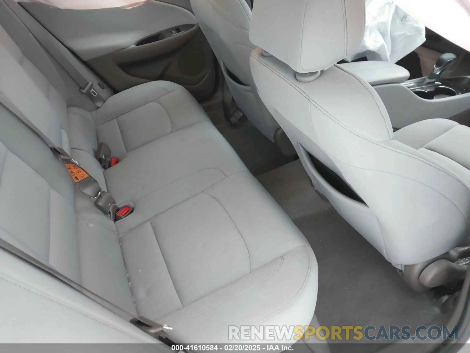 8 Photograph of a damaged car 1G1ZD5ST8NF147440 CHEVROLET MALIBU 2022