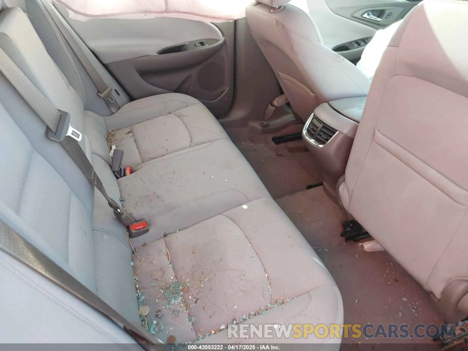 8 Photograph of a damaged car 1G1ZD5ST8NF150855 CHEVROLET MALIBU 2022