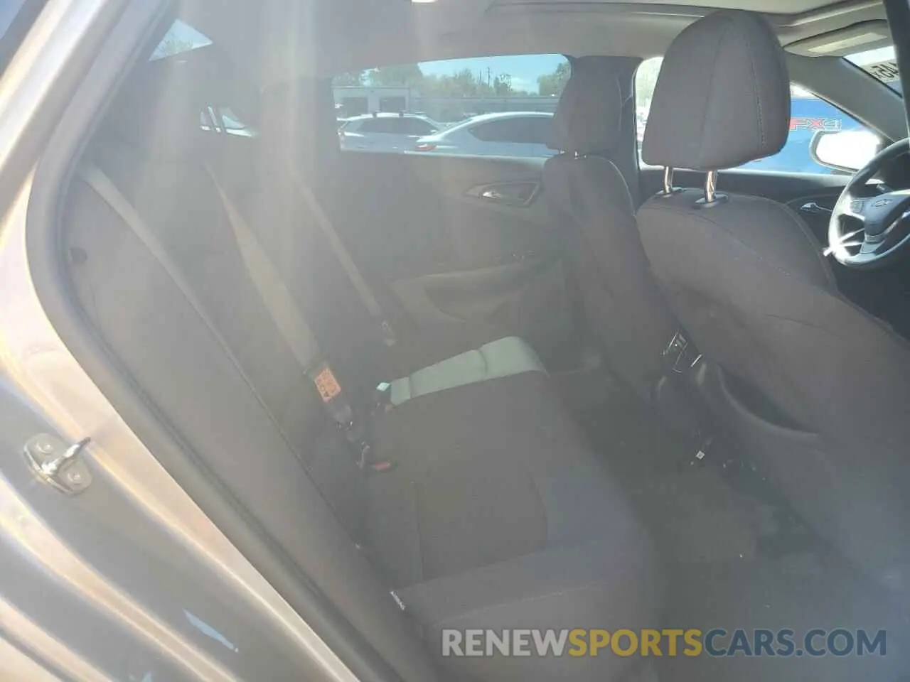 10 Photograph of a damaged car 1G1ZD5ST8NF159801 CHEVROLET MALIBU 2022