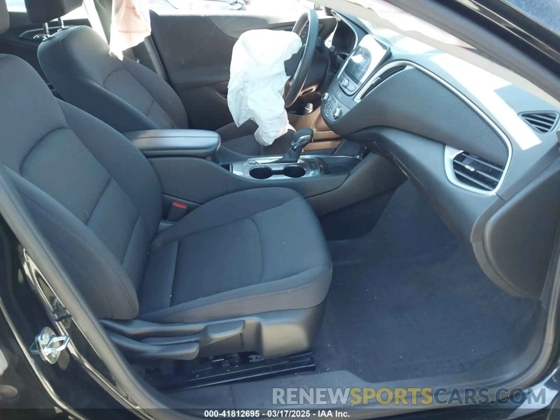 5 Photograph of a damaged car 1G1ZD5ST8NF168465 CHEVROLET MALIBU 2022