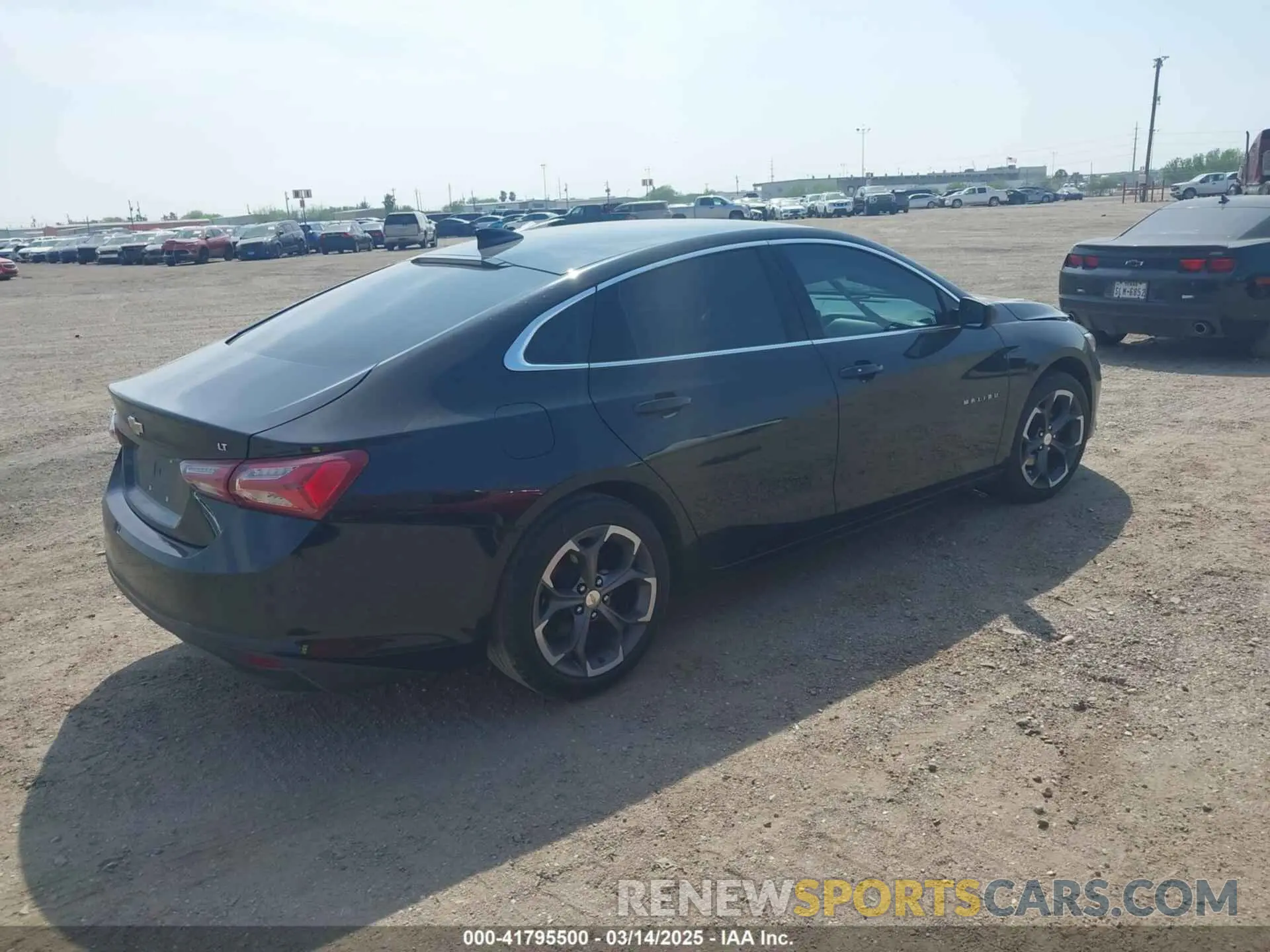 4 Photograph of a damaged car 1G1ZD5ST8NF206132 CHEVROLET MALIBU 2022