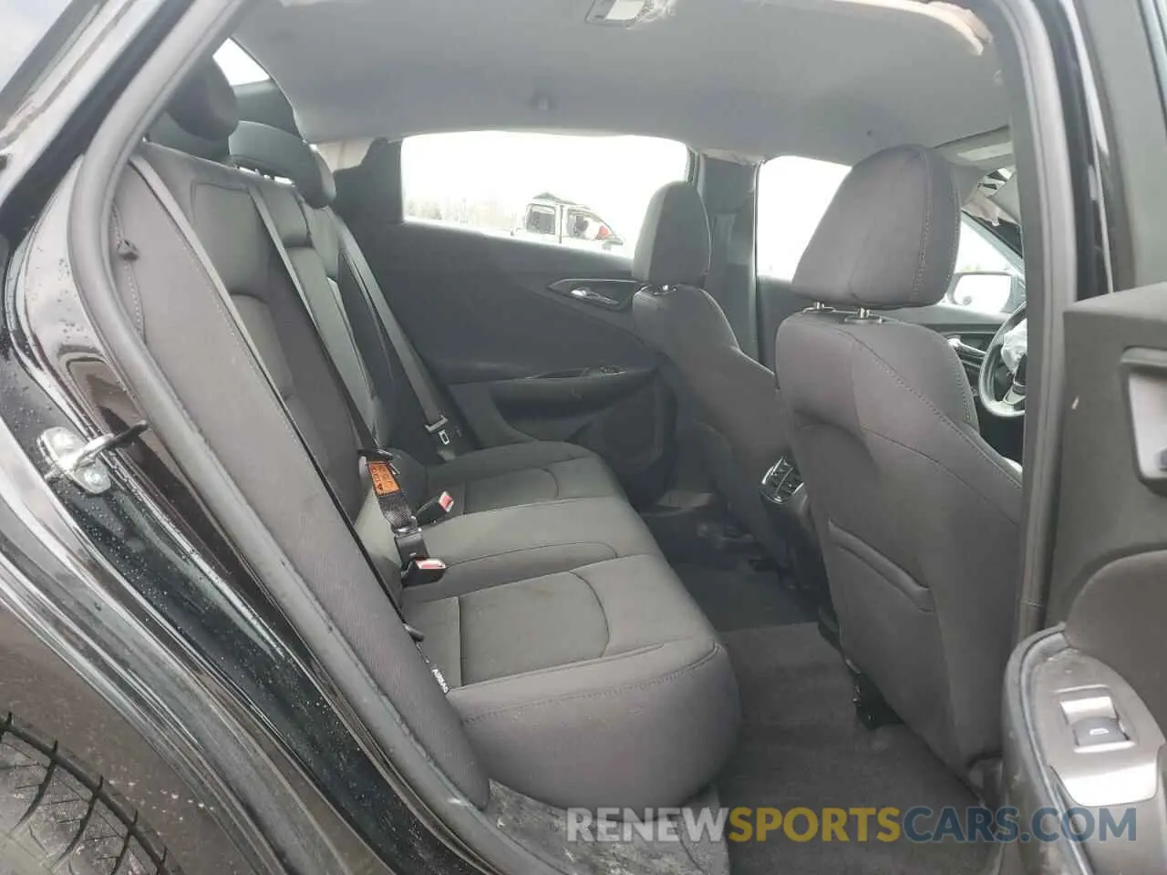 10 Photograph of a damaged car 1G1ZD5ST9NF105973 CHEVROLET MALIBU 2022