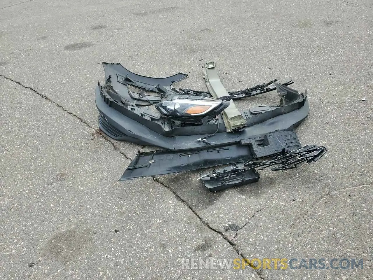 12 Photograph of a damaged car 1G1ZD5ST9NF105973 CHEVROLET MALIBU 2022