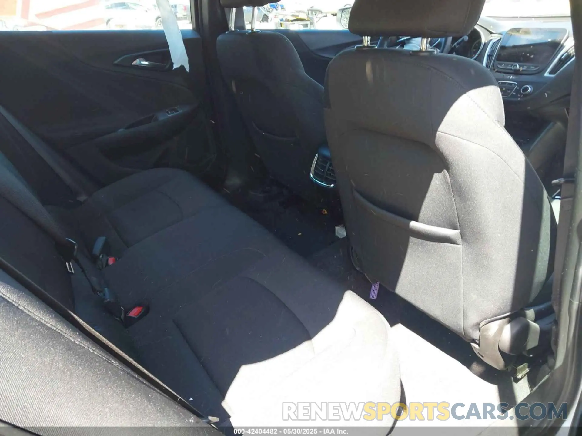 8 Photograph of a damaged car 1G1ZD5ST9NF110879 CHEVROLET MALIBU 2022