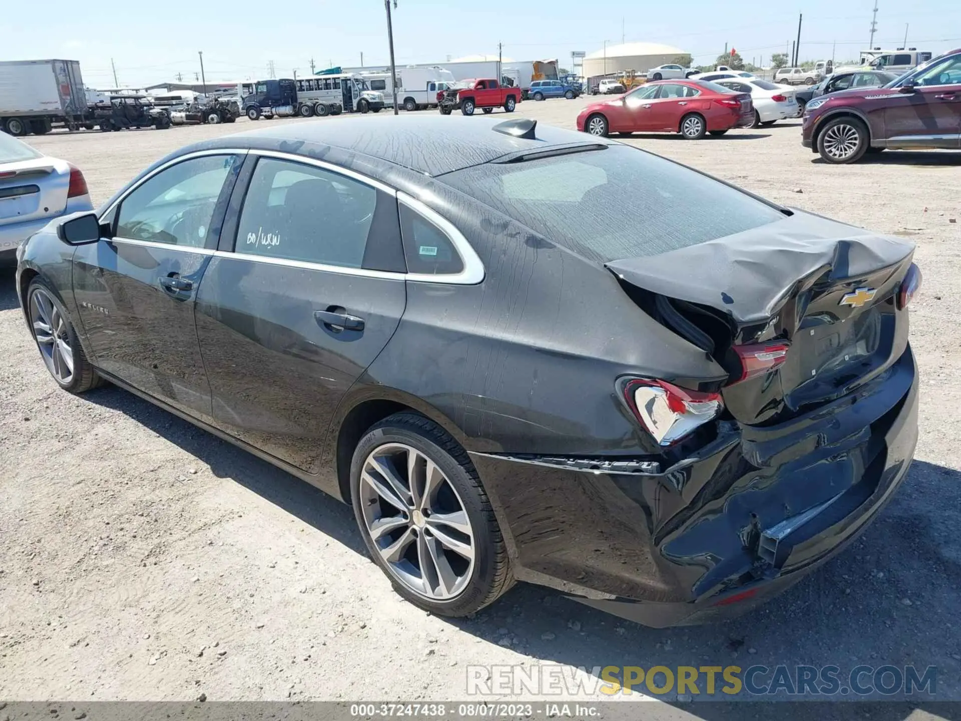 3 Photograph of a damaged car 1G1ZD5ST9NF114687 CHEVROLET MALIBU 2022