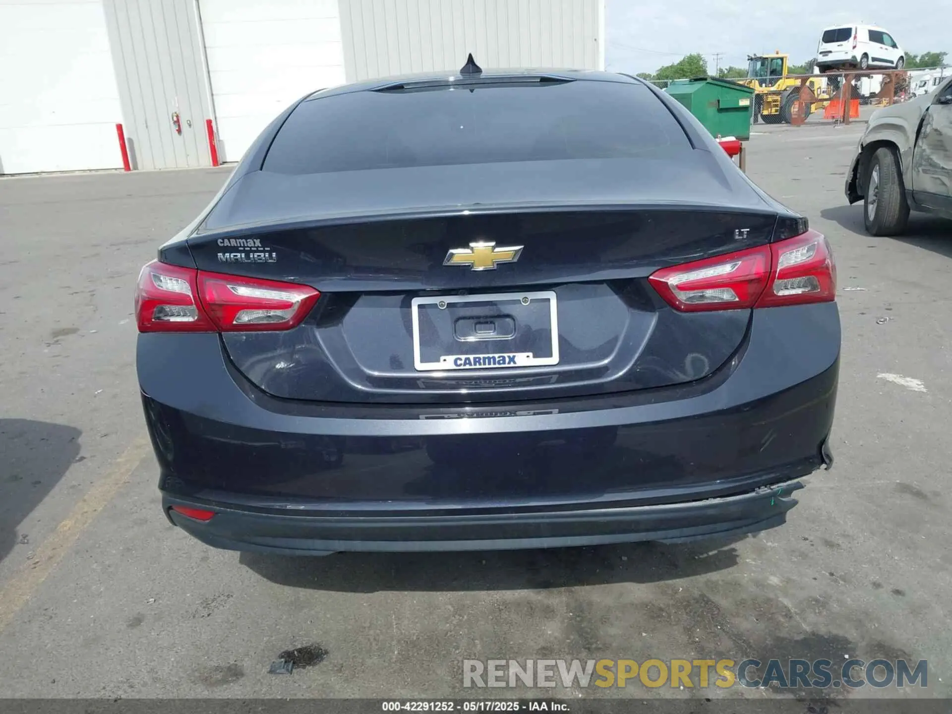 17 Photograph of a damaged car 1G1ZD5ST9NF134311 CHEVROLET MALIBU 2022