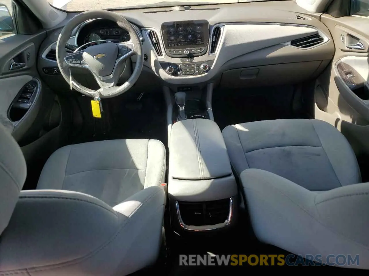 8 Photograph of a damaged car 1G1ZD5ST9NF147172 CHEVROLET MALIBU 2022