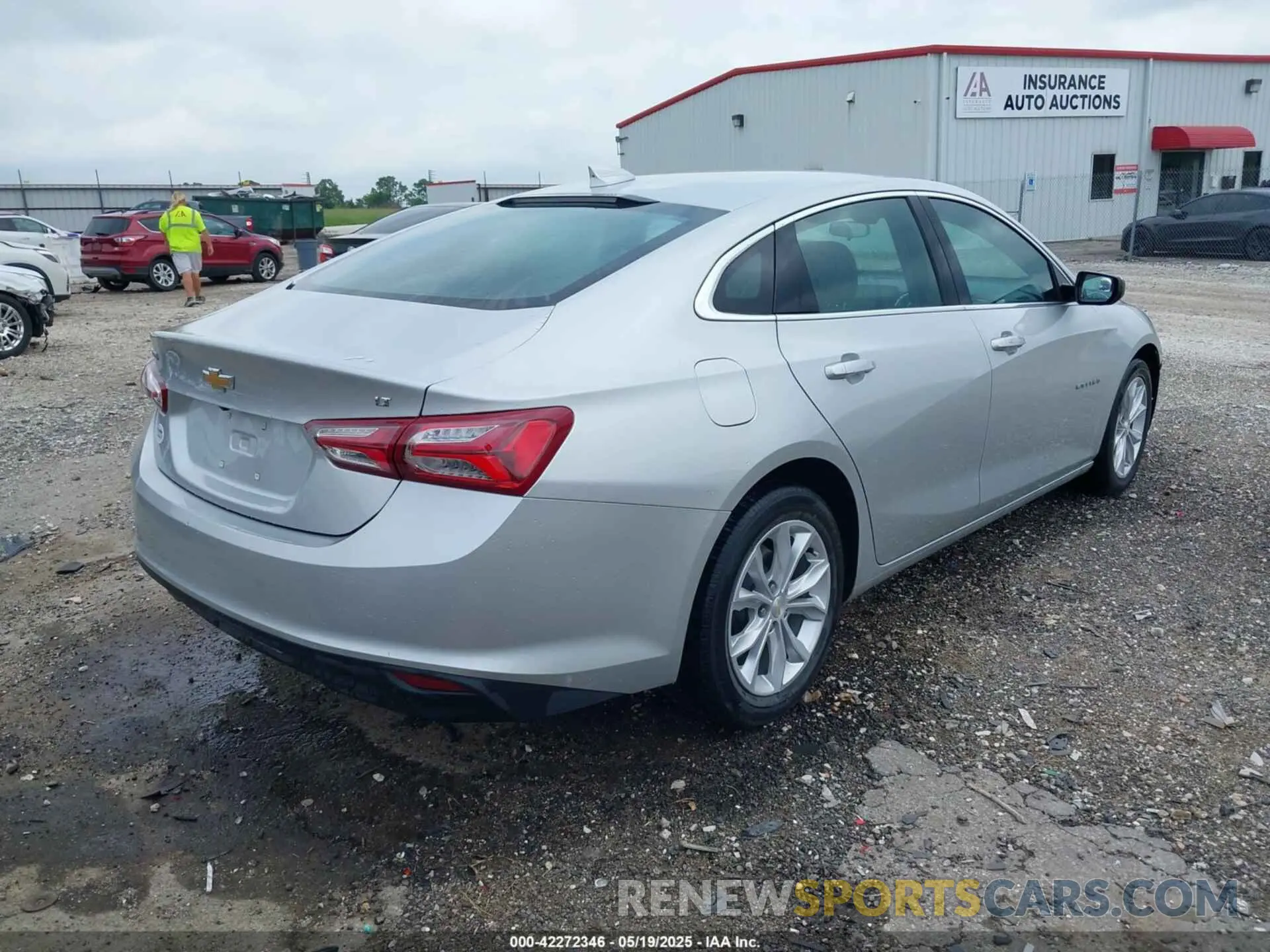 4 Photograph of a damaged car 1G1ZD5ST9NF149004 CHEVROLET MALIBU 2022