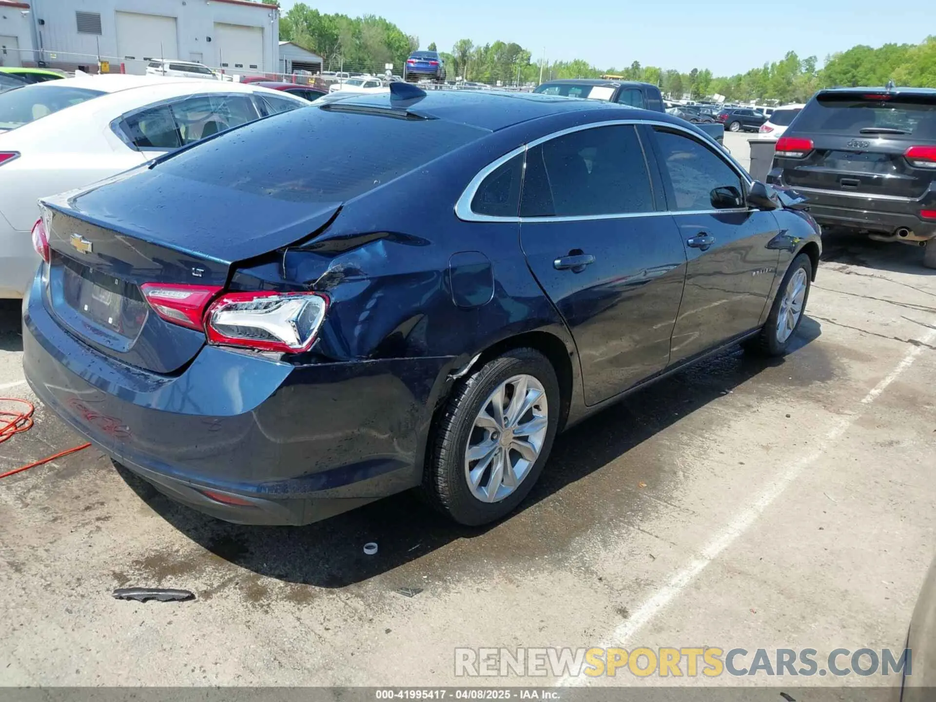 4 Photograph of a damaged car 1G1ZD5ST9NF158351 CHEVROLET MALIBU 2022