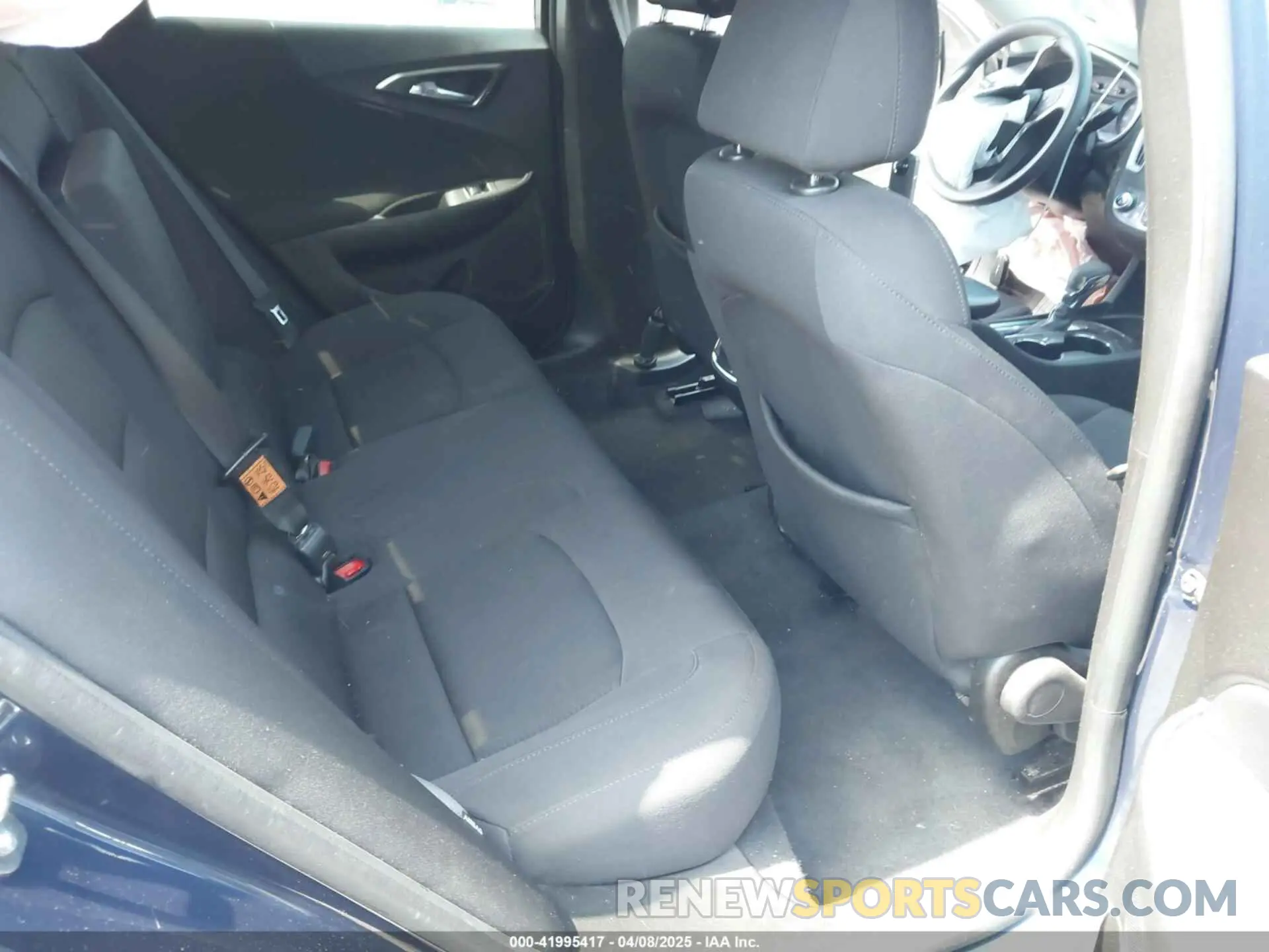 8 Photograph of a damaged car 1G1ZD5ST9NF158351 CHEVROLET MALIBU 2022