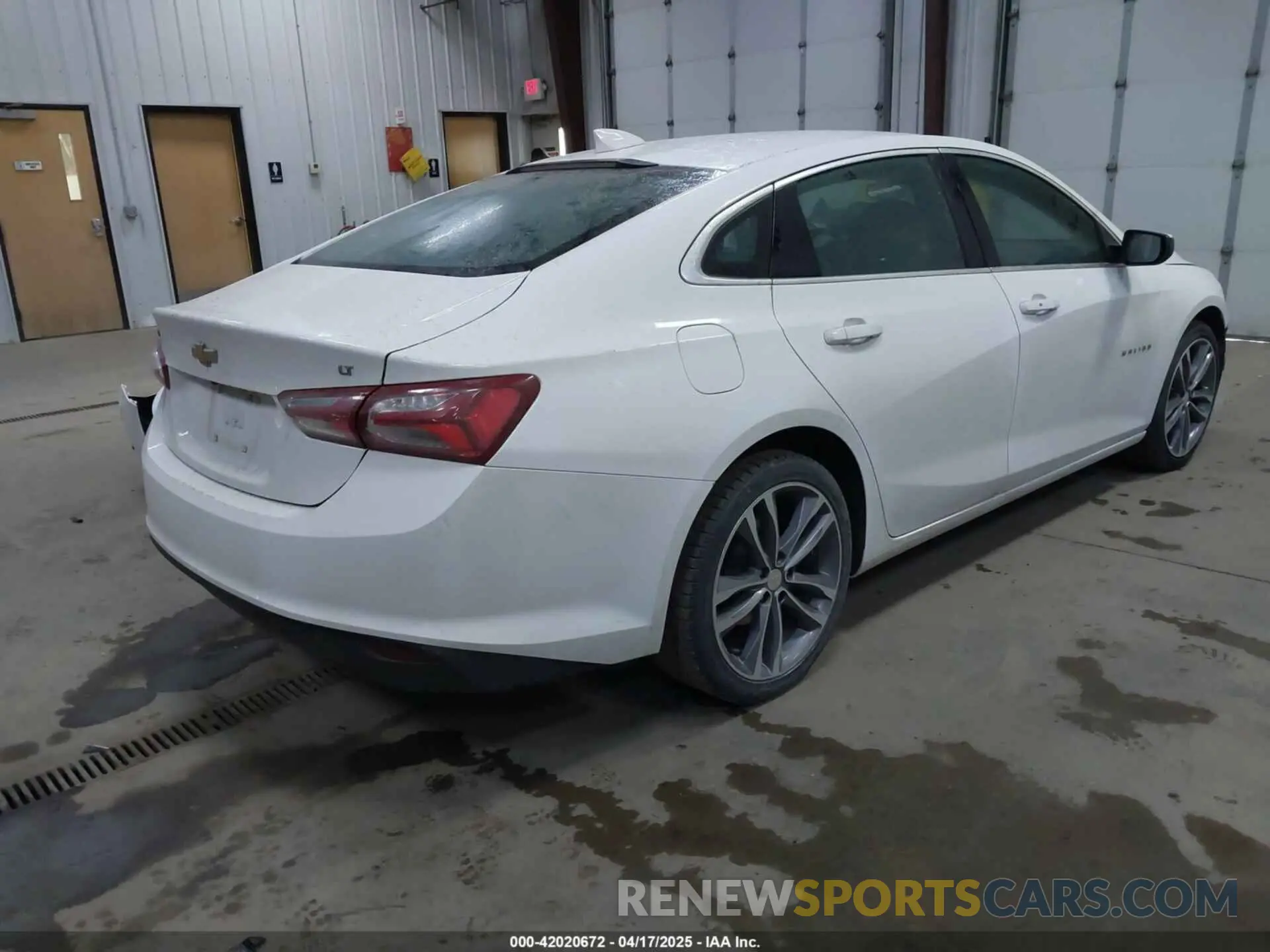 4 Photograph of a damaged car 1G1ZD5ST9NF160990 CHEVROLET MALIBU 2022