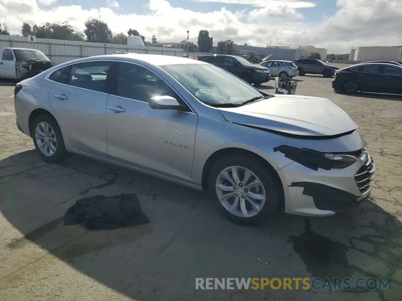 4 Photograph of a damaged car 1G1ZD5ST9NF174145 CHEVROLET MALIBU 2022