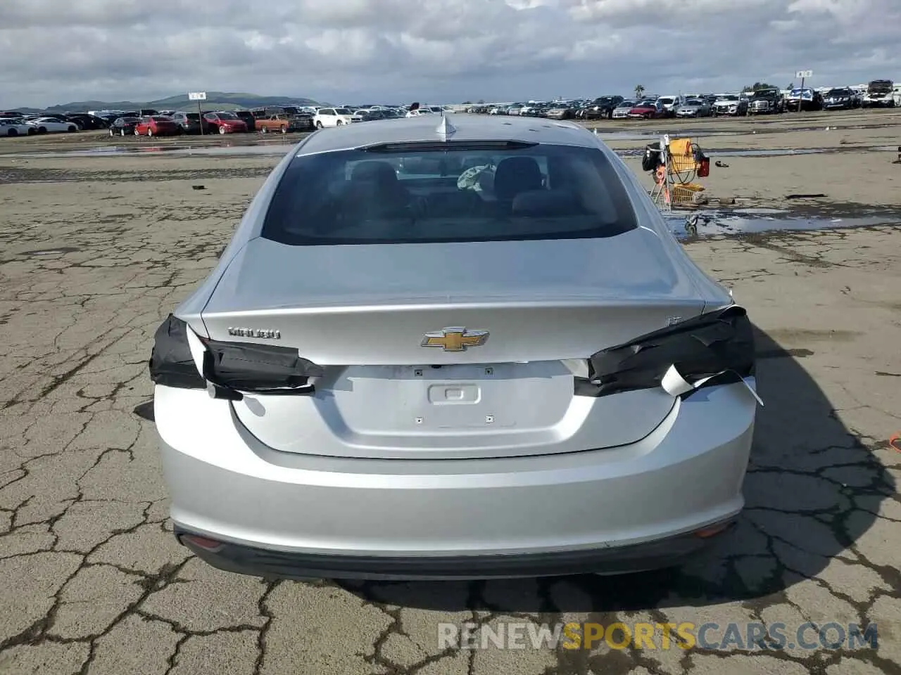 6 Photograph of a damaged car 1G1ZD5ST9NF174145 CHEVROLET MALIBU 2022