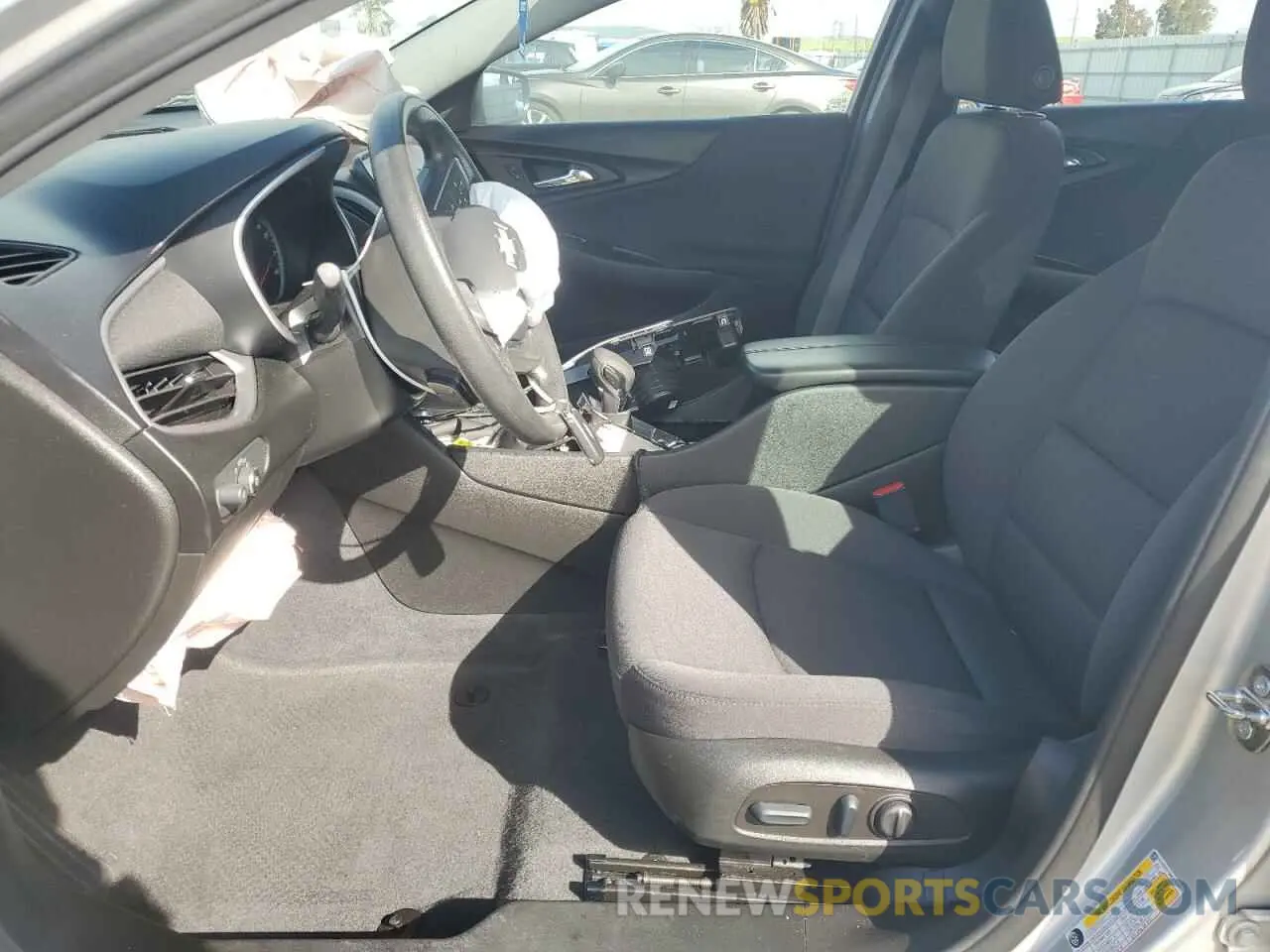 7 Photograph of a damaged car 1G1ZD5ST9NF174145 CHEVROLET MALIBU 2022