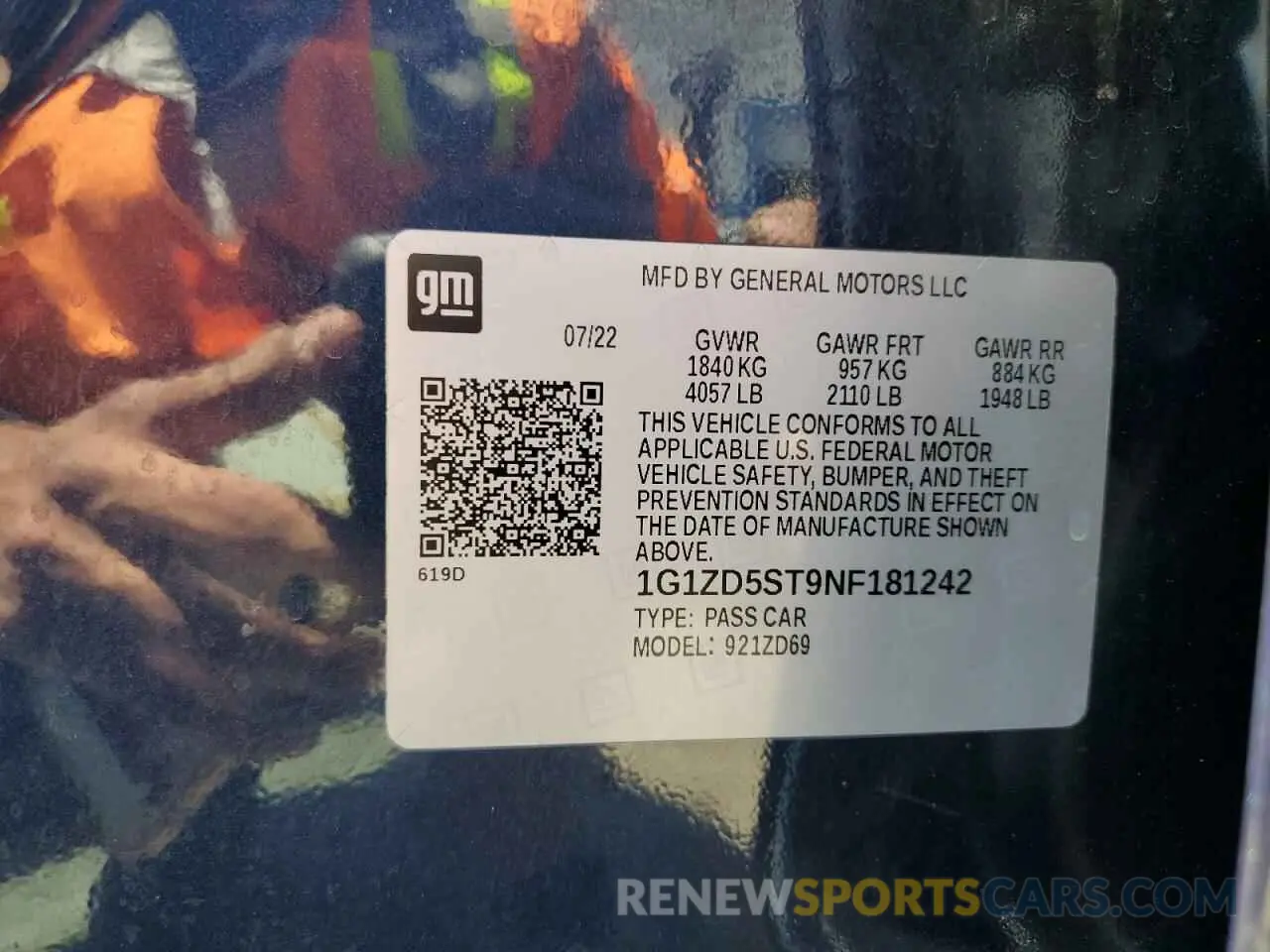 12 Photograph of a damaged car 1G1ZD5ST9NF181242 CHEVROLET MALIBU 2022