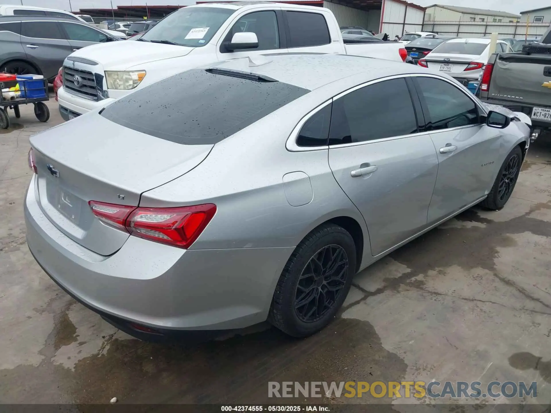 4 Photograph of a damaged car 1G1ZD5STXNF115444 CHEVROLET MALIBU 2022